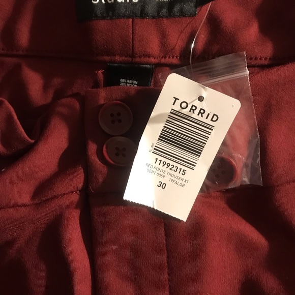 TORRID- STUDIO SIGNATURE PREMIUM PONTE STRETCH TROUSER - RED 30 XT - Picture 3 of 3